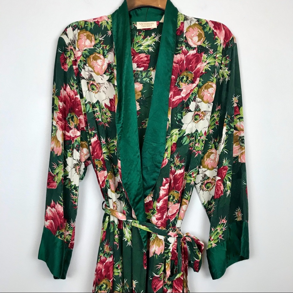 Vintage Victoria’s Secret Gold Label Floral Silk Kimono Style Robe M-L